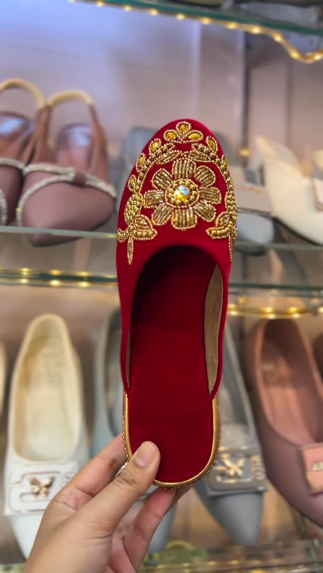 Red velvet bridal jutti for wedding season